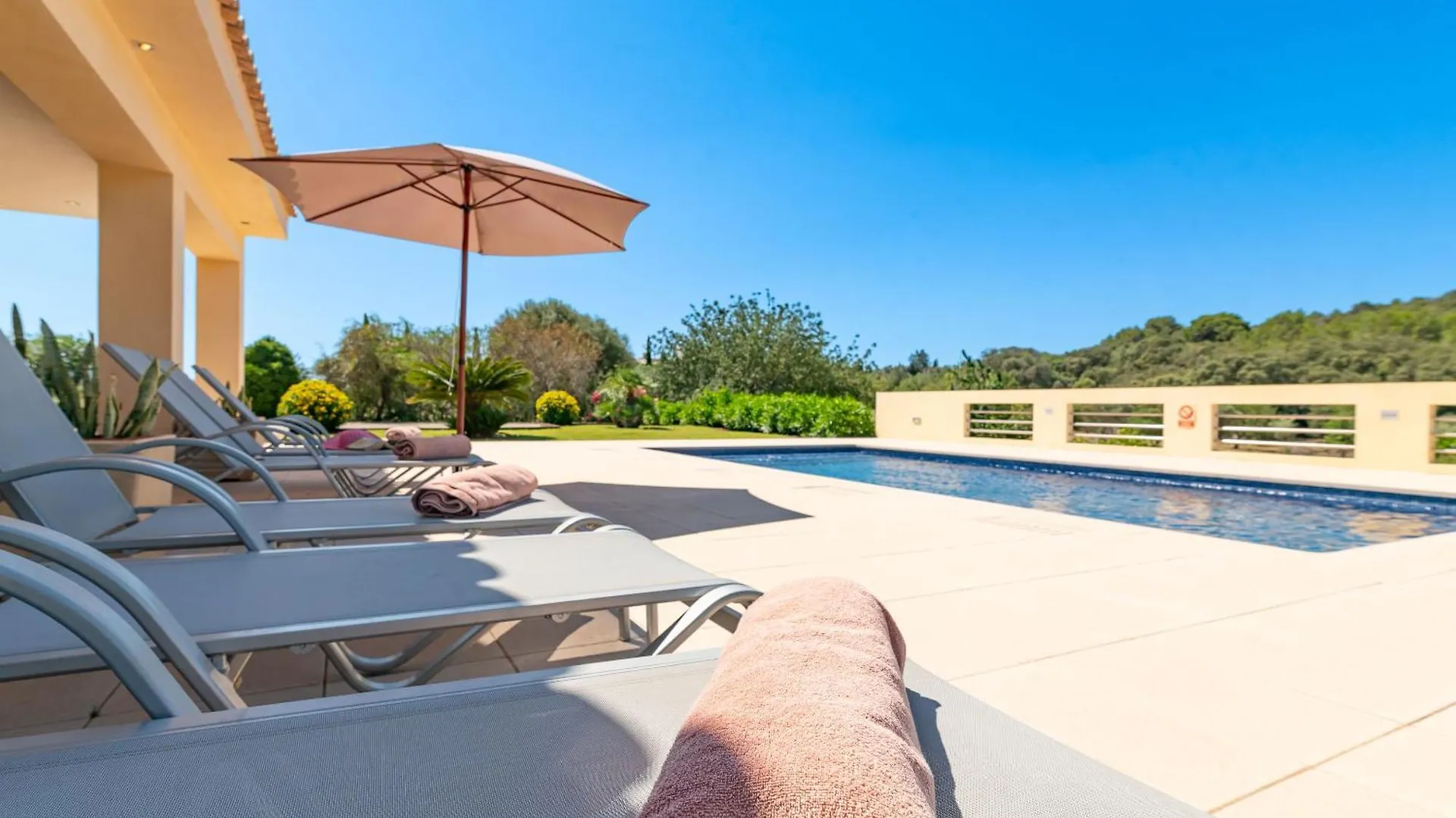 Villa Malagarba D'Enmig By Sealand Villas Pollenca